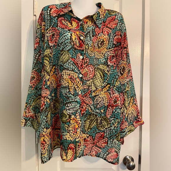 Alfred Dunner Tops - Vintage Alfred Dunner Women’s sheer multicolored long sleeve button up shirt